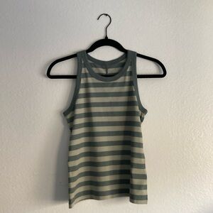 Everlane 100% organic cotton high neck tank